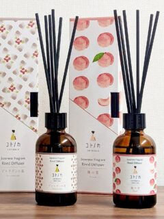 コトノカ リードディフューザーがリニューアル✨
さくらの香|ビャクダンの香|桃の香
新たに桃の香が仲間入り🍑
内容量は50mlから60mlへ。基材はアルコールからオイルへ。
より安心してしてお使いいただけるように仕様変更いたしました。
ディフューザーボトルやスティックカラーも
より空間に馴染みやすいお色に変更となっています!
コトノカ リードディフューザー
オンラインショップ|直営店:よしとよ京都駅店・嵐山店
#ディフューザー #ルームフレグランス #香りを楽しむ
#コトノカ #cotonoca